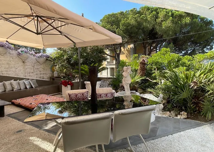 Wow Mega Jacuzzi Overlooking The Sea In The Center Apartamento