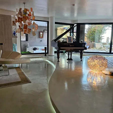 Wow Mega Jacuzzi Overlooking The Sea In The Center La Spezia