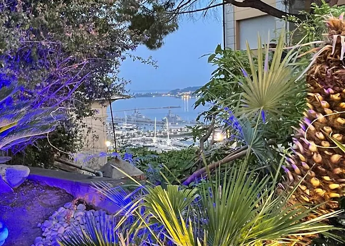 Wow Mega Jacuzzi Overlooking The Sea In The Center Apartment *